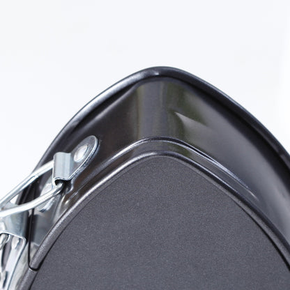 The heart-shaped pan  non stick baking cake mold bottom pan cake