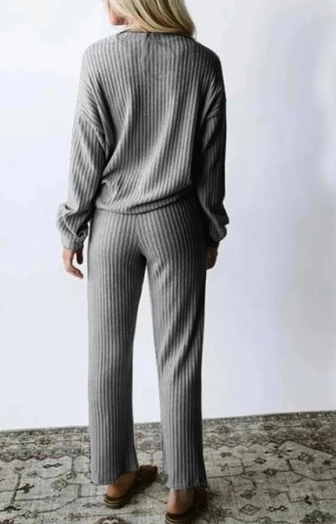 Women's Casual Knit Sweater & Straight-Leg Pants Set