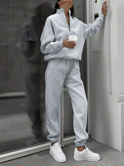 Women's Sporty Full-Zip Sweatshirt and Pants Set